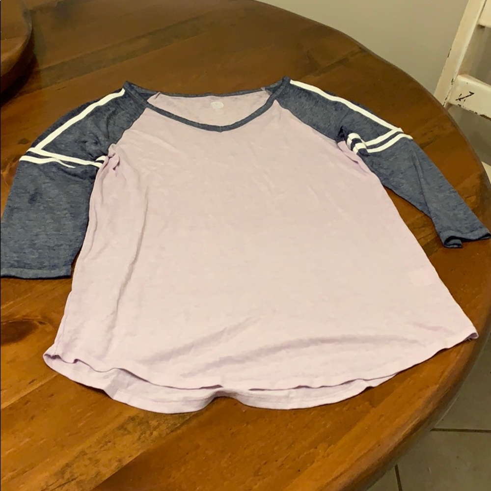Juniors Small So t shirt